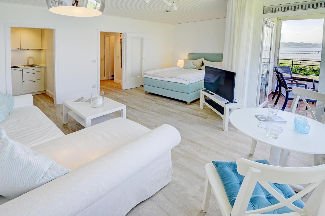 Fewo1846 - Fjordview - Komfortables Studioapartment Mit Balkon Und Meerblick Glücksburg Dış mekan fotoğraf
